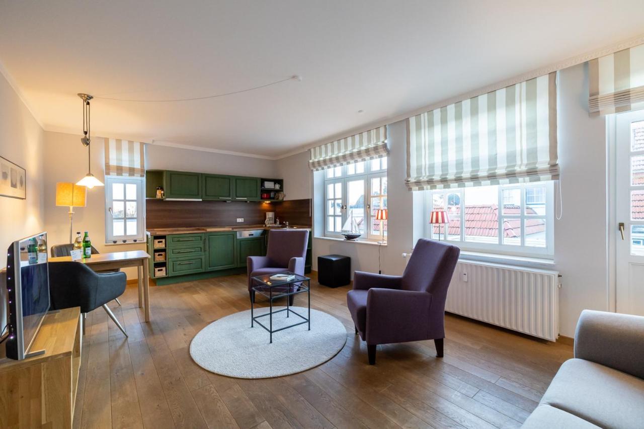 Villa Friedericia, Wohnung 3-Hochparterre Links Wyk auf Föhr エクステリア 写真